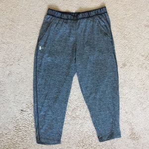 Loose fitting capris